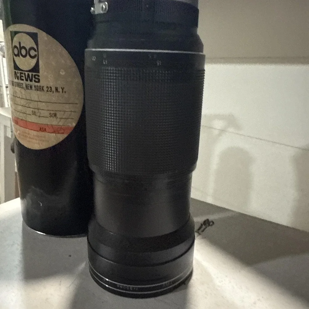 UPSILON F 300MM HUGE Camera LENS WITH CASE JAPAN Used By ABC NEWS
